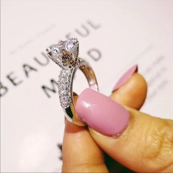 NEW 925 STERLING SILVER 2 CT DIAMOND ENGAGEMENT RING, BEAUTIFUL RING, SHINY RING - Picture 4 of 6